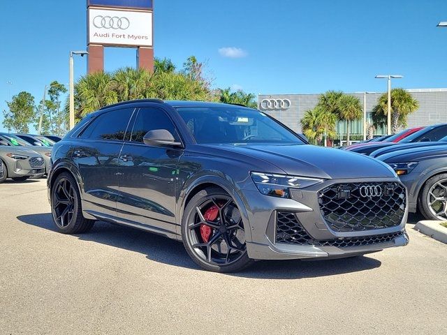 2026 Audi RS Q8 performance