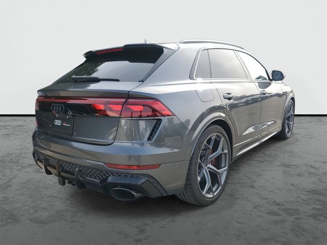 2026 Audi RS Q8 performance