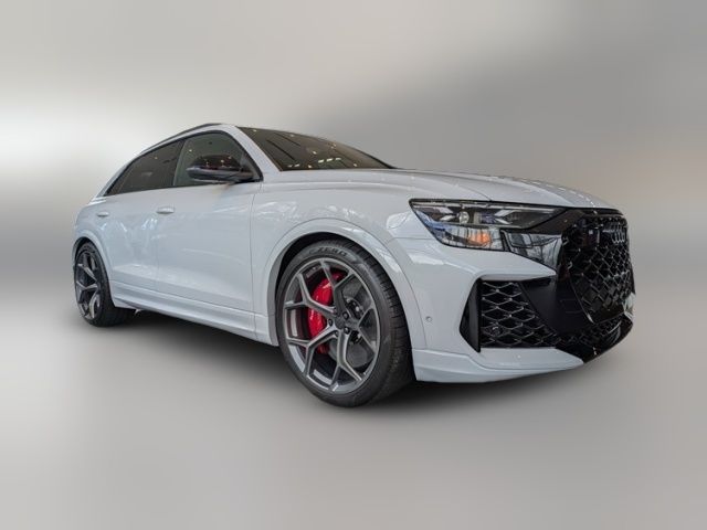 2026 Audi RS Q8 performance