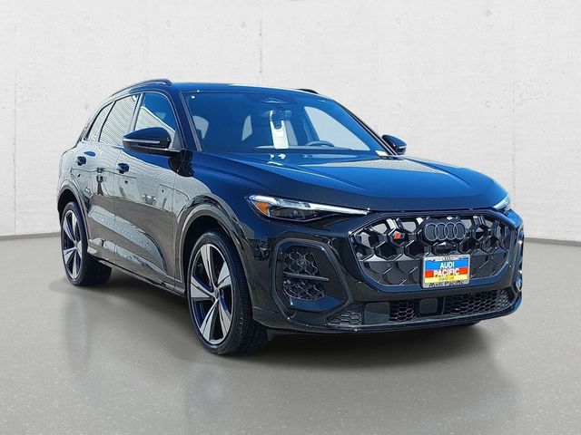 2026 Audi SQ5 Premium Plus