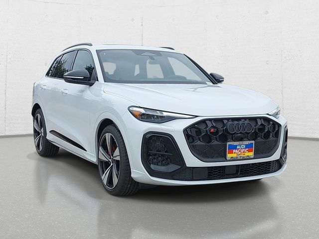 2026 Audi SQ5 Premium Plus