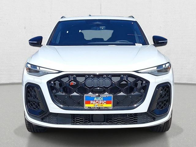 2026 Audi SQ5 Premium Plus