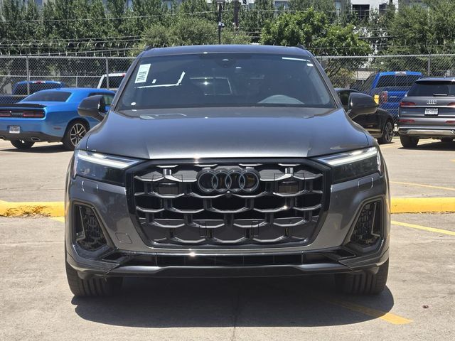2026 Audi SQ7 Premium Plus