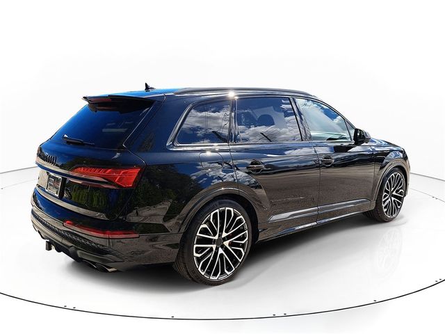 2026 Audi SQ7 Premium Plus