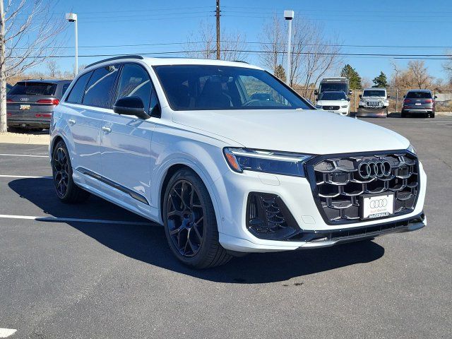 2026 Audi SQ7 Premium Plus