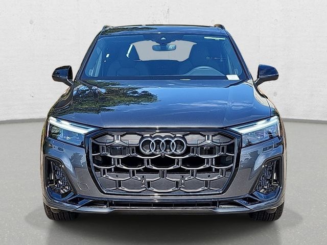 2026 Audi SQ7 Premium Plus