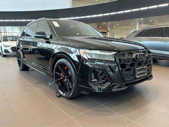 2026 Audi SQ7 Premium Plus