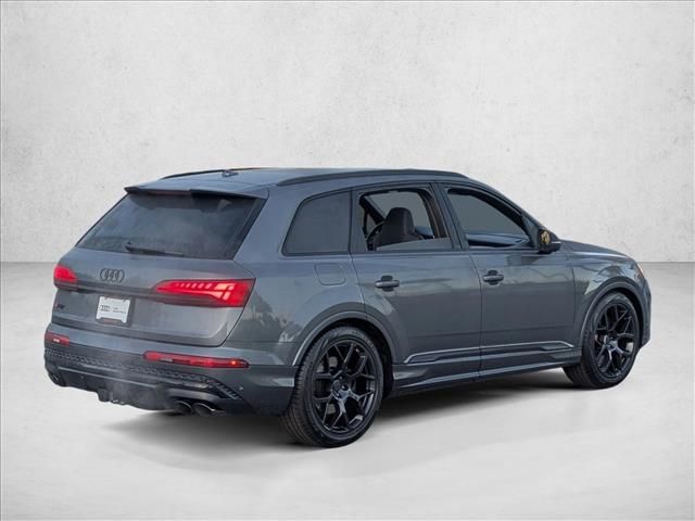 2026 Audi SQ7 Premium Plus