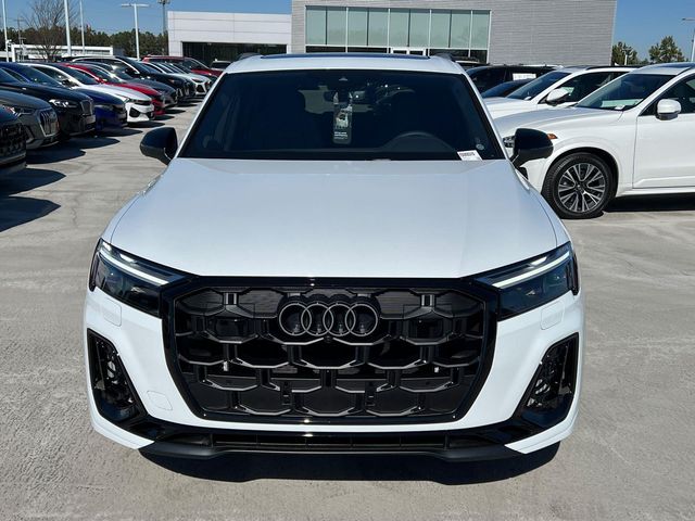 2026 Audi SQ7 Premium Plus