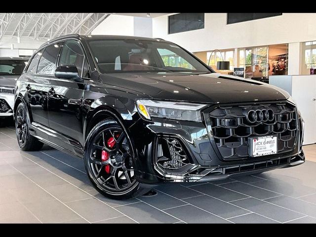 2026 Audi SQ7 Premium Plus