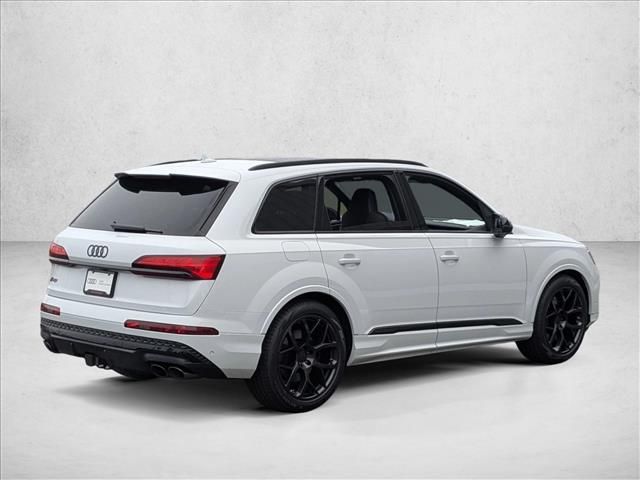 2026 Audi SQ7 Premium Plus