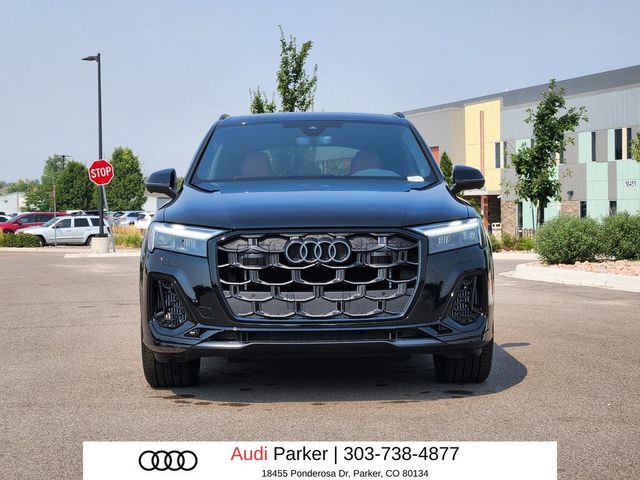 2026 Audi SQ7 Premium Plus