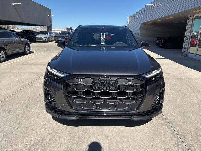 2026 Audi SQ7 Premium Plus
