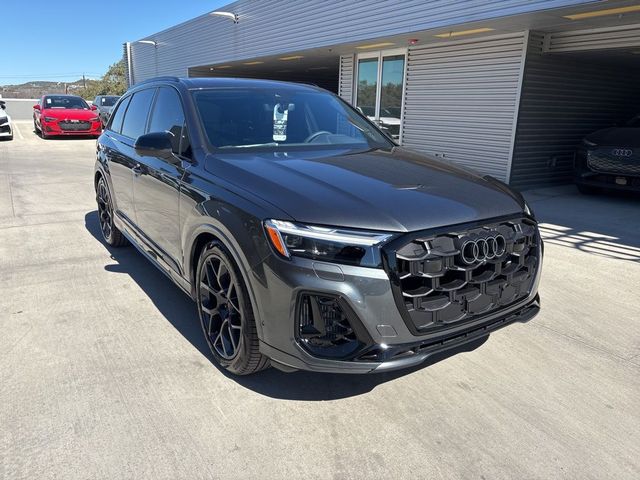2026 Audi SQ7 Premium Plus
