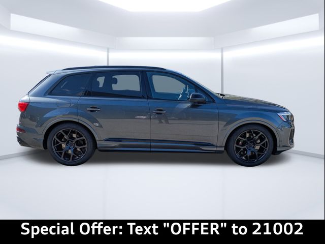 2026 Audi SQ7 Premium Plus