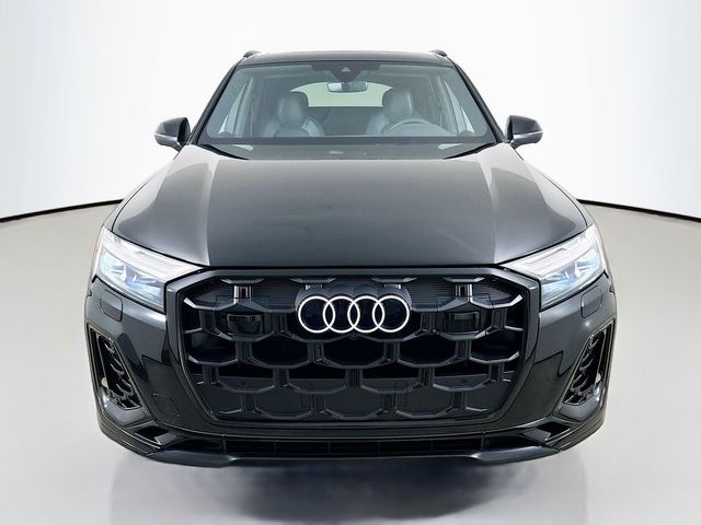 2026 Audi SQ7 Premium Plus
