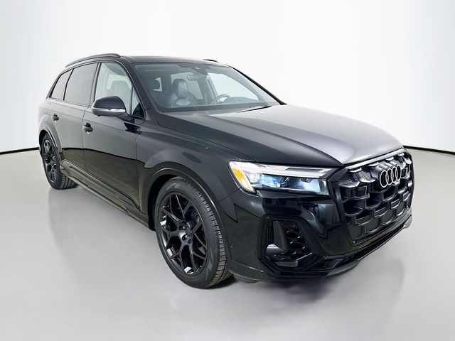 2026 Audi SQ7 Premium Plus