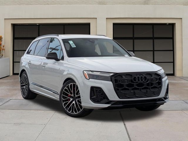 2026 Audi SQ7 Premium Plus