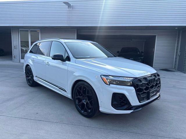 2026 Audi SQ7 Prestige