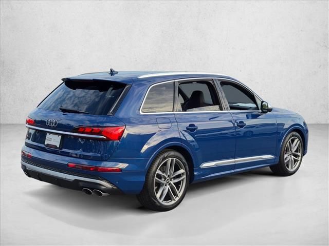 2026 Audi SQ7 Prestige