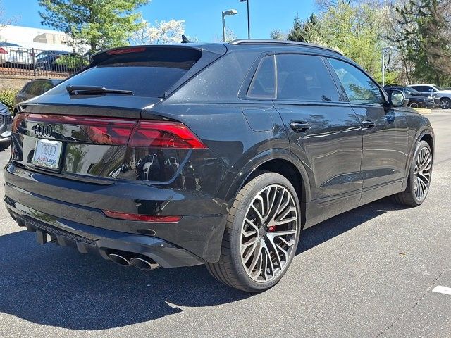 2026 Audi SQ8 Prestige