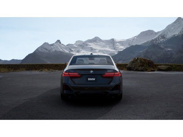 2026 BMW 5 Series 550e xDrive