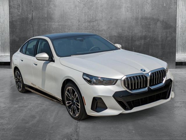 2026 BMW 5 Series 550e xDrive