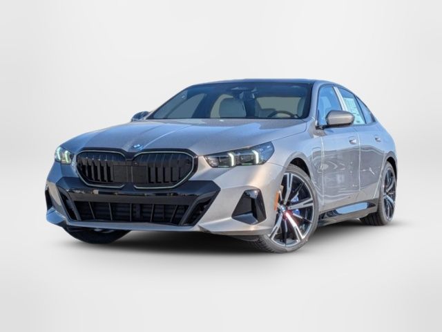 2026 BMW 5 Series 550e xDrive