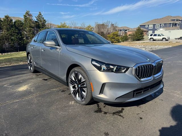 2026 BMW 5 Series 530i