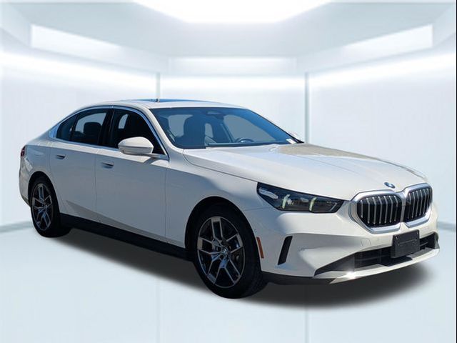 2026 BMW 5 Series 530i
