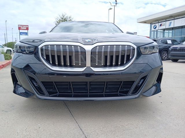 2026 BMW 5 Series 530i