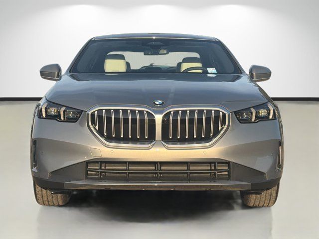 2026 BMW 5 Series 530i