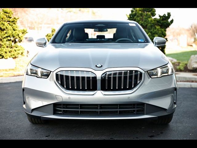 2026 BMW 5 Series 530i