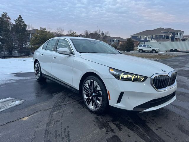 2026 BMW 5 Series 530i