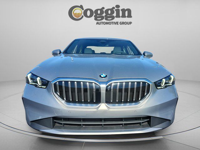 2026 BMW 5 Series 530i