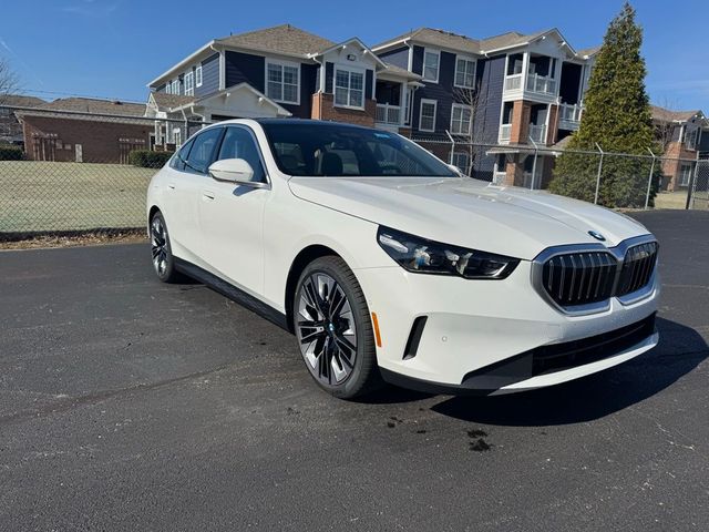 2026 BMW 5 Series 530i