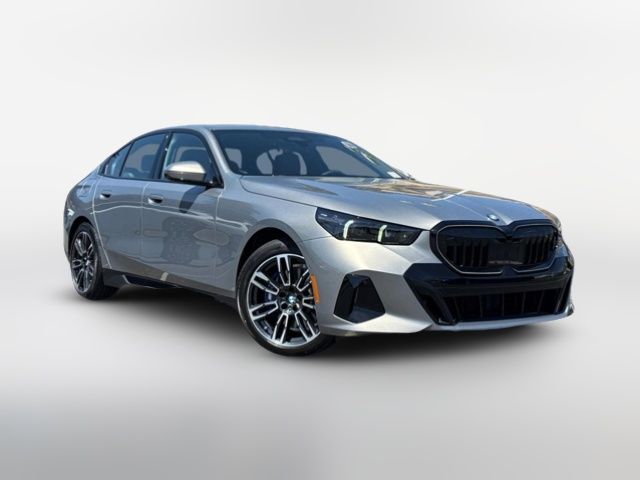 2026 BMW 5 Series 530i