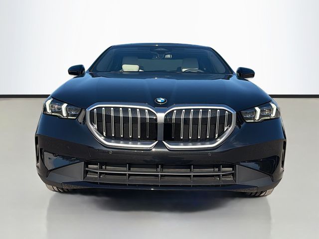 2026 BMW 5 Series 530i