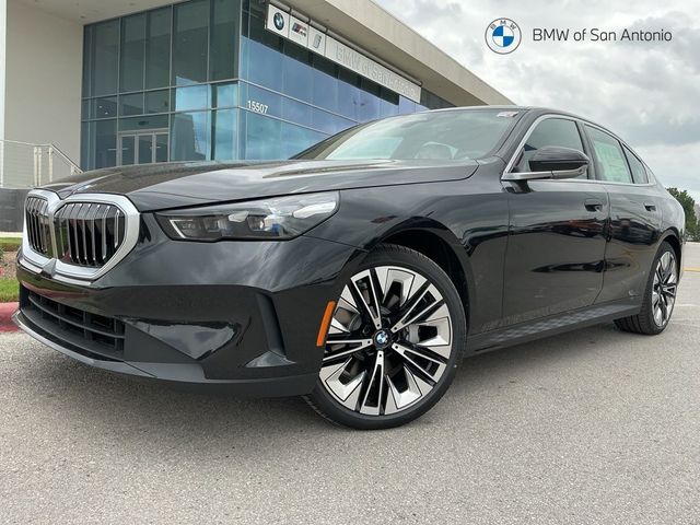 2026 BMW 5 Series 530i
