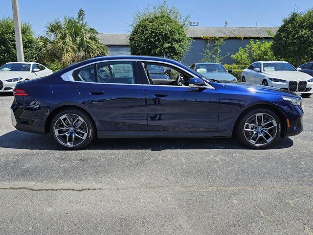 2026 BMW 5 Series 530i