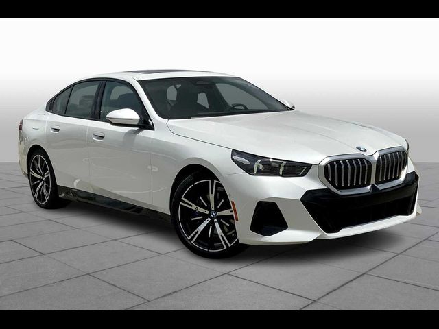 2026 BMW 5 Series 530i
