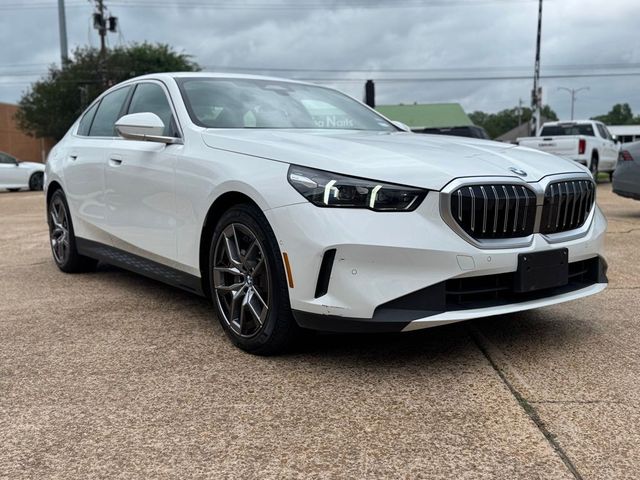2026 BMW 5 Series 530i