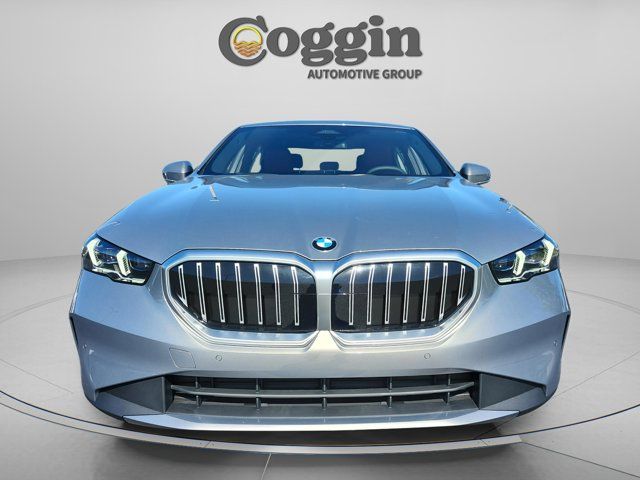 2026 BMW 5 Series 530i