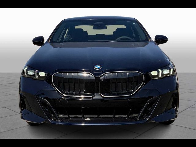 2026 BMW 5 Series 530i