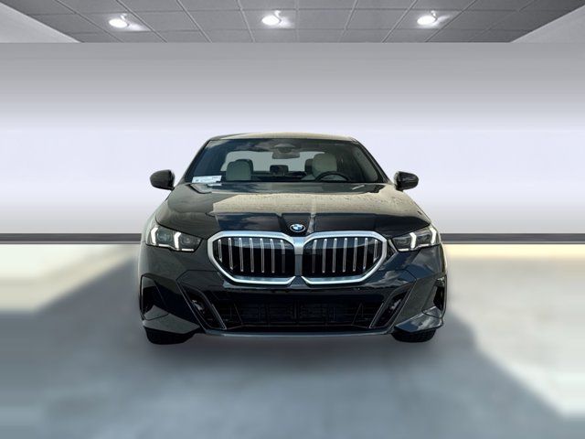 2026 BMW 5 Series 530i