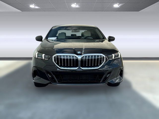 2026 BMW 5 Series 530i