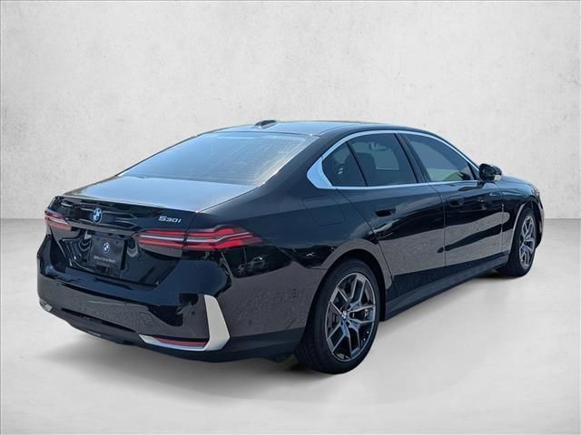 2026 BMW 5 Series 530i