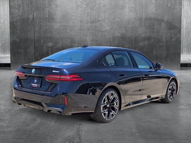 2026 BMW 5 Series 530i