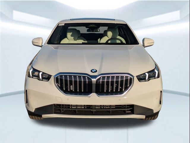 2026 BMW 5 Series 530i
