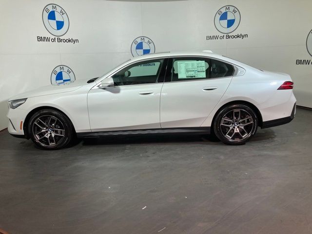 2026 BMW 5 Series 530i xDrive